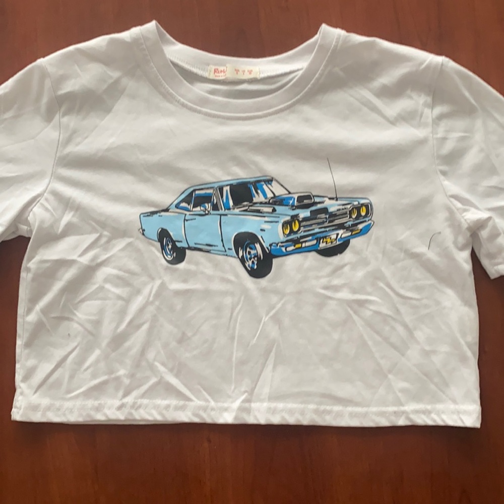 Cropped car tee